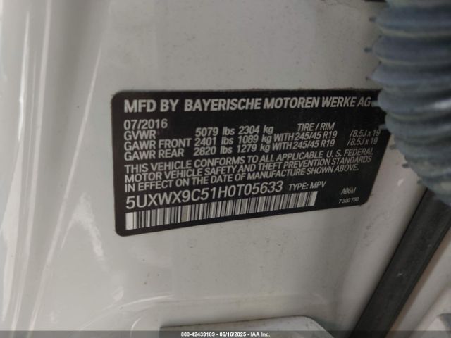 2017 BMW X3 5UXWX9C51H0T05633 Photo 8