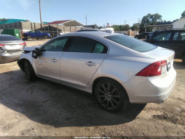 2018 VOLVO S60 INSCRIPTION LYV402TK0JB165559 Photo 2