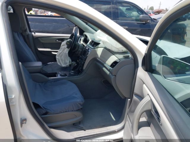 2014 CHEVROLET TRAVERSE 1GNKRGKD0EJ300413 Photo 4