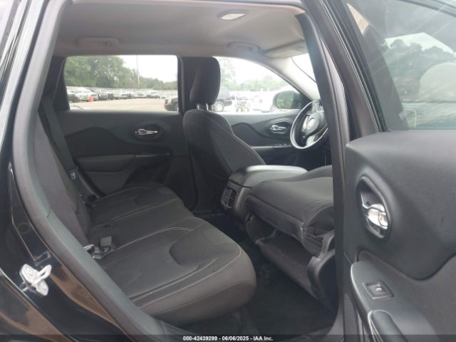 2016 JEEP CHEROKEE 1C4PJLCS2GW108279 Photo 7