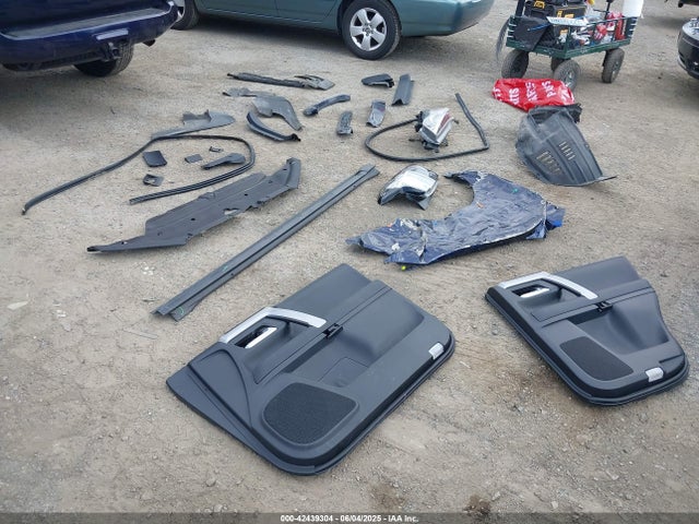 JTEMU5JR0R6243619 Toyota 4RUNNER SR5