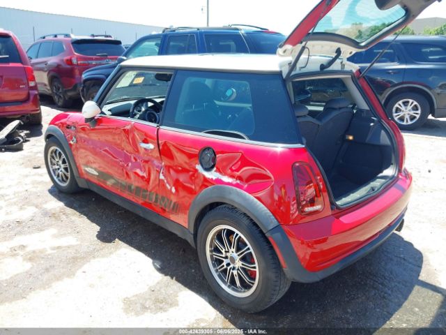 2006 MINI COOPER WMWRC33536TJ76102 Photo 2