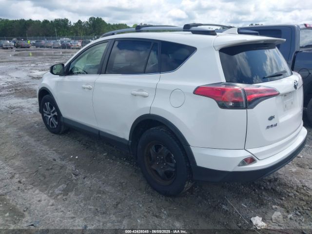 2017 TOYOTA RAV4 JTMBFREV8HJ700774 Photo 2