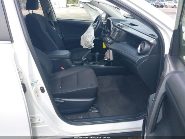2017 TOYOTA RAV4 JTMBFREV8HJ700774 Photo 4