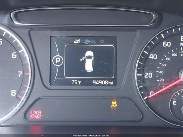 5XYPG4A32HG297353 KIA 2017