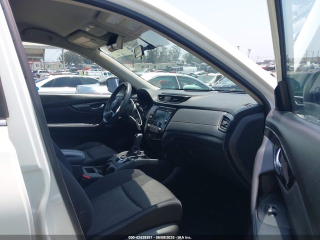 JN8AT2MT2JW461683 Nissan 2018