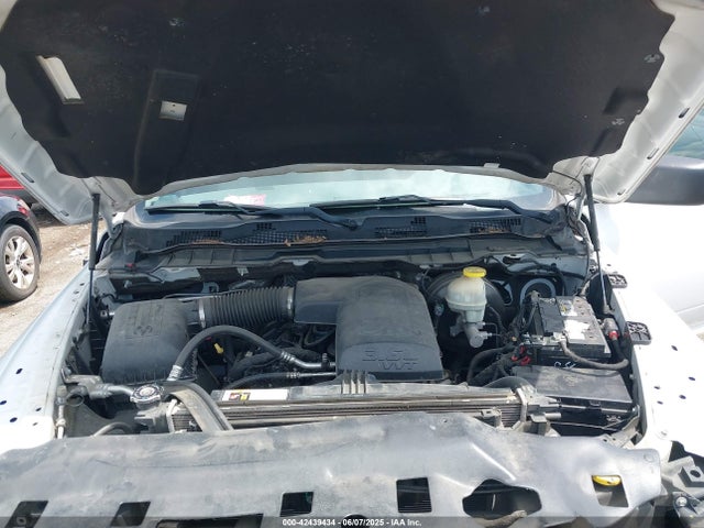 3C6JR6AG5JG145998 RAM 1500