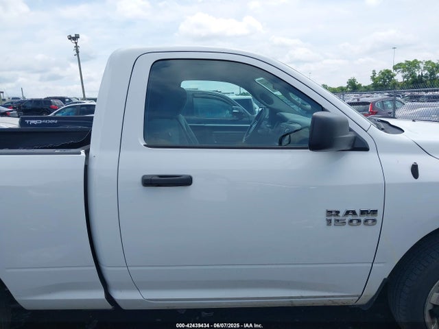 3C6JR6AG5JG145998 RAM 1500