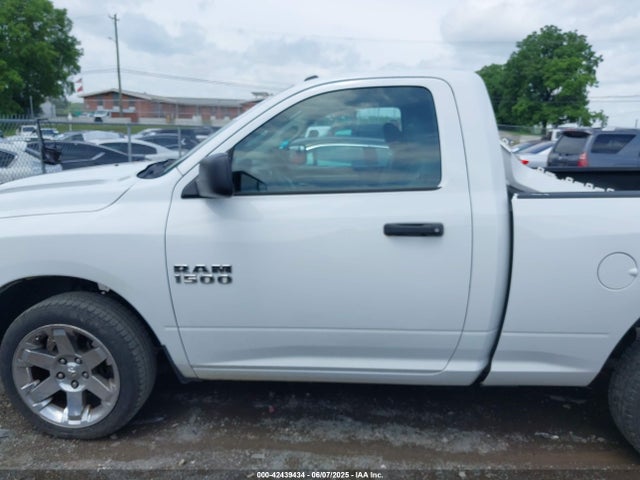 3C6JR6AG5JG145998 RAM 1500