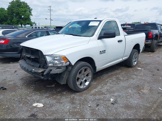 3C6JR6AG5JG145998 RAM 1500