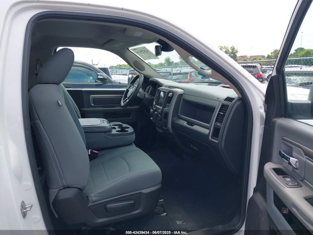 3C6JR6AG5JG145998 RAM 1500