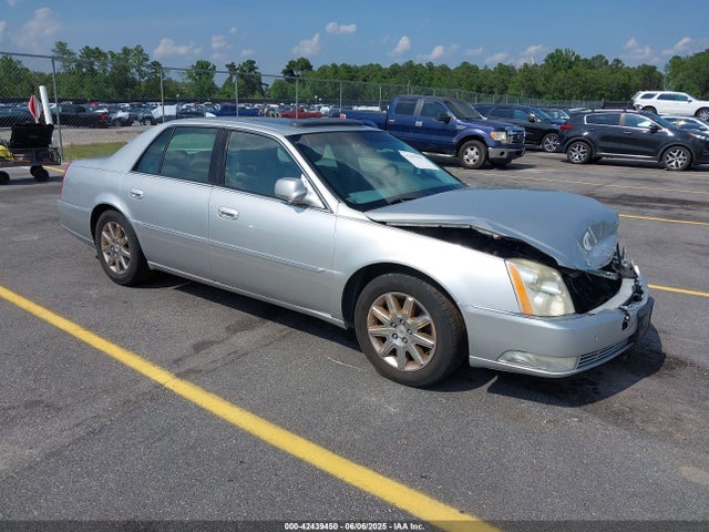 2010 CADILLAC DTS 1G6KH5EY2AU136849 Photo 0