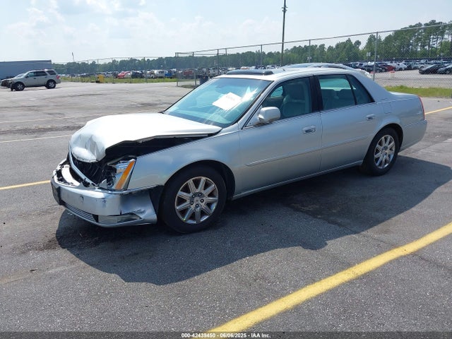 2010 CADILLAC DTS 1G6KH5EY2AU136849 Photo 1