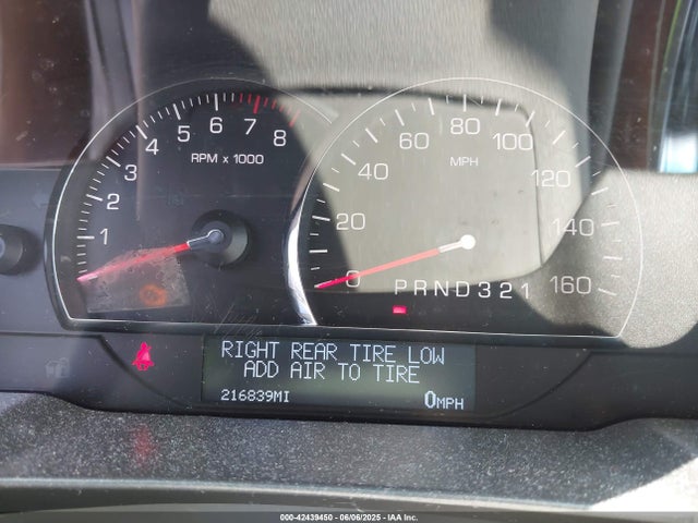 2010 CADILLAC DTS 1G6KH5EY2AU136849 Photo 6