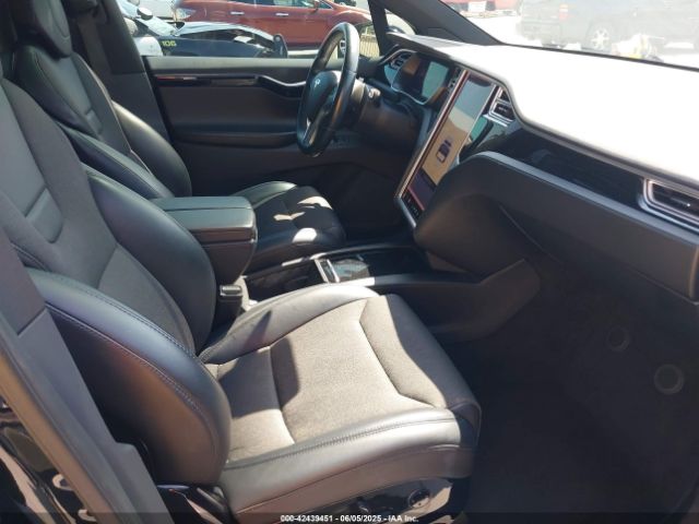2017 TESLA MODEL X 5YJXCBE23HF027198 Photo 4
