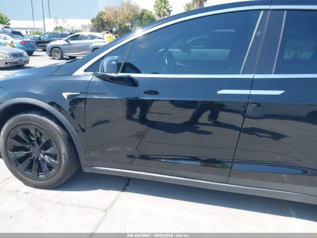 2017 TESLA MODEL X 5YJXCBE23HF027198 Photo 5