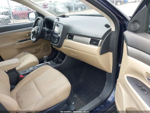 2016 MITSUBISHI OUTLANDER JA4AZ3A35GZ013167 Photo 4