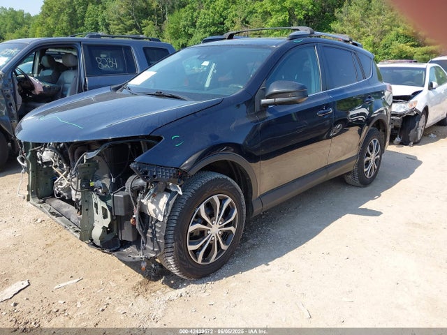 Toyota RAV4 LE 2018 2T3BFREV0JW726664 Image 2