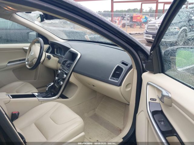 2016 VOLVO XC60 YV440MDKXG2825947 Photo 4