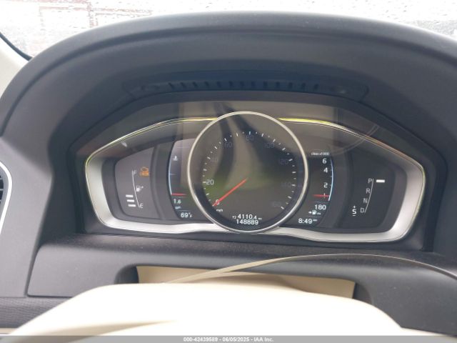 2016 VOLVO XC60 YV440MDKXG2825947 Photo 6