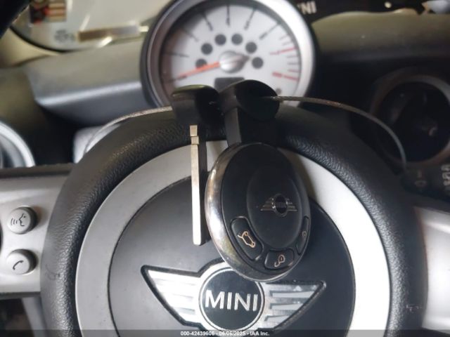 2009 MINI COOPER S WMWMF73539TT98930 Photo 10