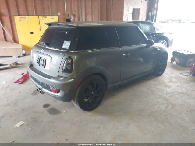 2009 MINI COOPER S WMWMF73539TT98930 Photo 3