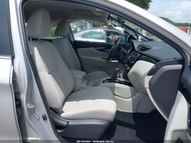 2018 NISSAN ROGUE SPORT JN1BJ1CR4JW600933 Photo 4