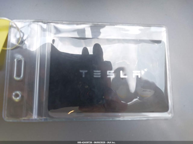 2025 TESLA MODEL Y 7SAYGAEE1SF251030 Photo 10