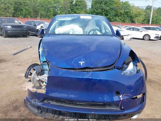 7SAYGAEE1SF251030 Tesla 2025