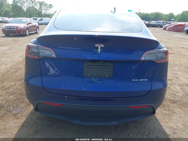7SAYGAEE1SF251030 Tesla 2025