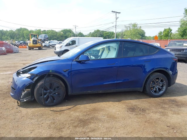 7SAYGAEE1SF251030 Tesla 2025