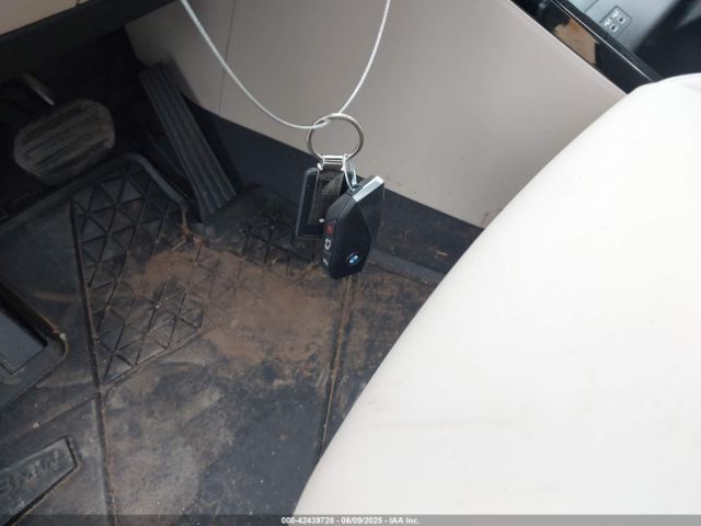 2024 BMW X1 WBX73EF05R5Z86851 Photo 10