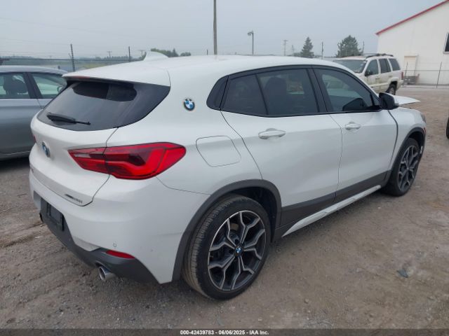 2018 BMW X2 WBXYJ5C3XJEF76384 Photo 3