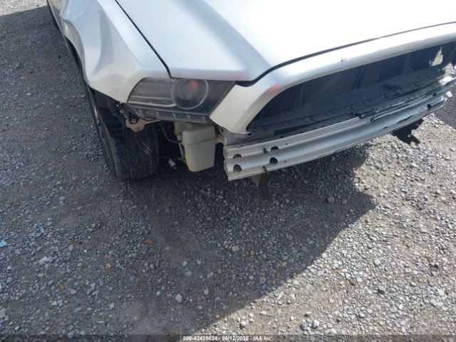 1ZVBP8AM4E5265015 Ford 2014