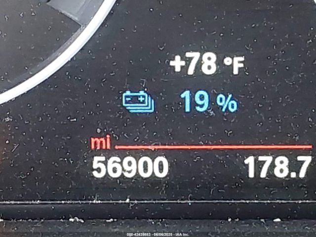 WBA8E1C37HA029823 BMW 330e