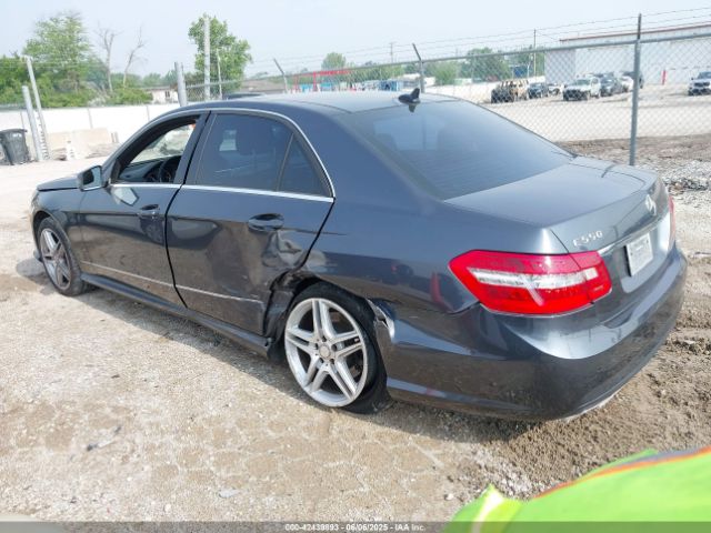2011 MERCEDES-BENZ E 550 WDDHF9AB9BA442980 Photo 2