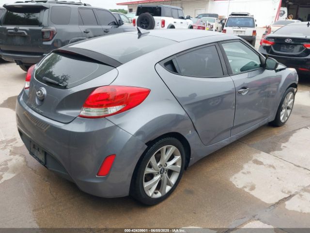 KMHTC6AD2GU300548 Hyundai Veloster