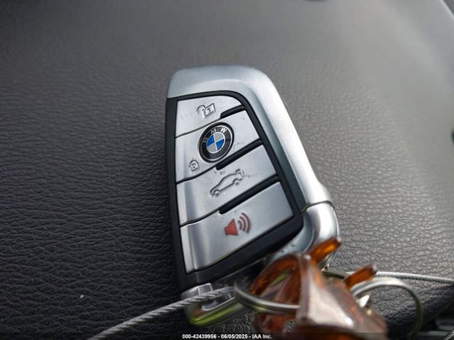 2018 BMW X5 5UXKR0C50J0Y02733 Photo 10