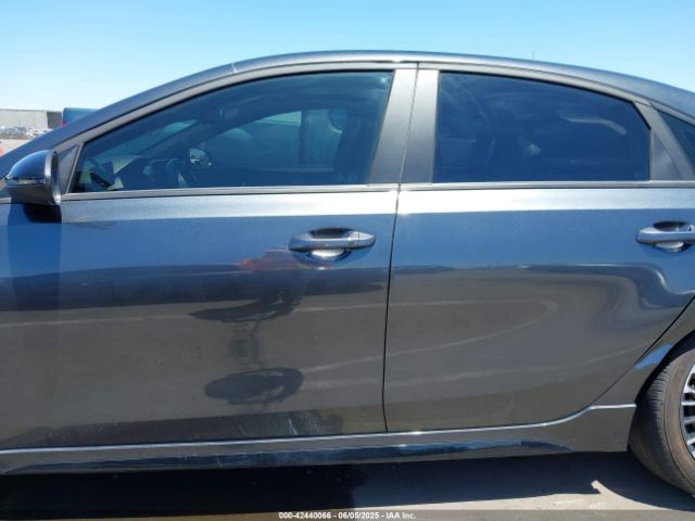 3KPF54AD6RE804067 KIA mpi nu
