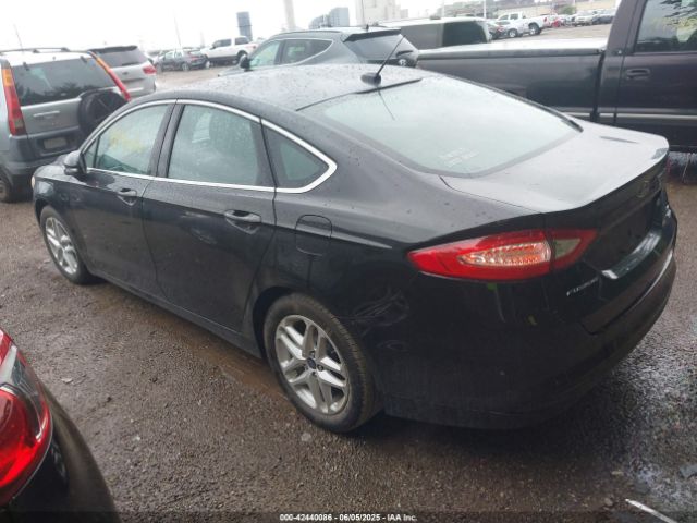 3FA6P0HD0FR233257 Ford FUSION SE