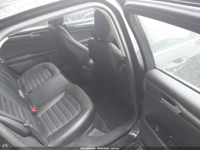 3FA6P0HD0FR233257 Ford FUSION SE