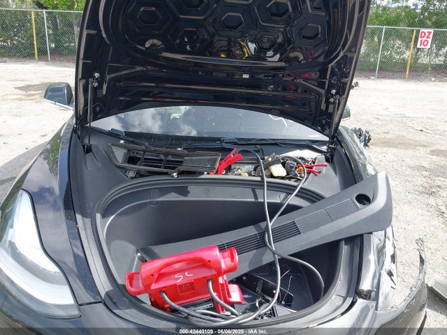 2019 TESLA MODEL 3 5YJ3E1EA2KF394675 Photo 9