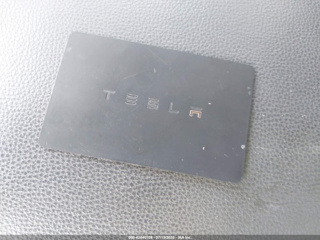 2019 TESLA MODEL 3 5YJ3E1EA2KF394675 Photo 10