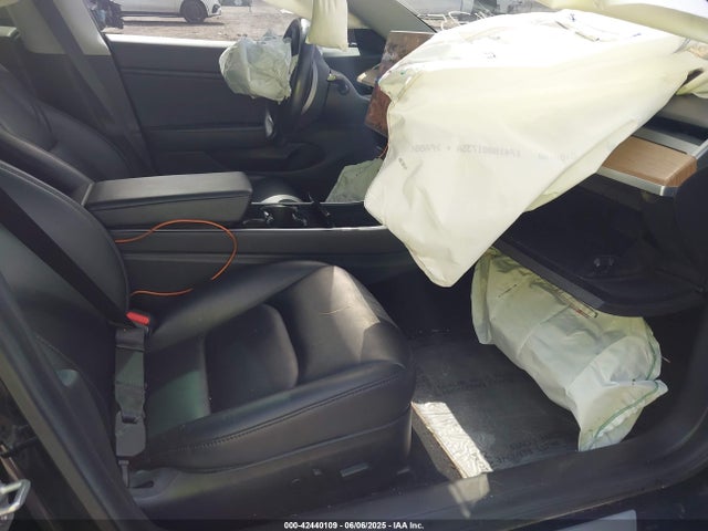 2019 TESLA MODEL 3 5YJ3E1EA2KF394675 Photo 4