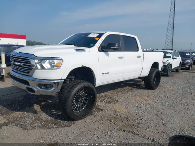 2019 RAM 1500 1C6RREMT4KN891115 Photo 1