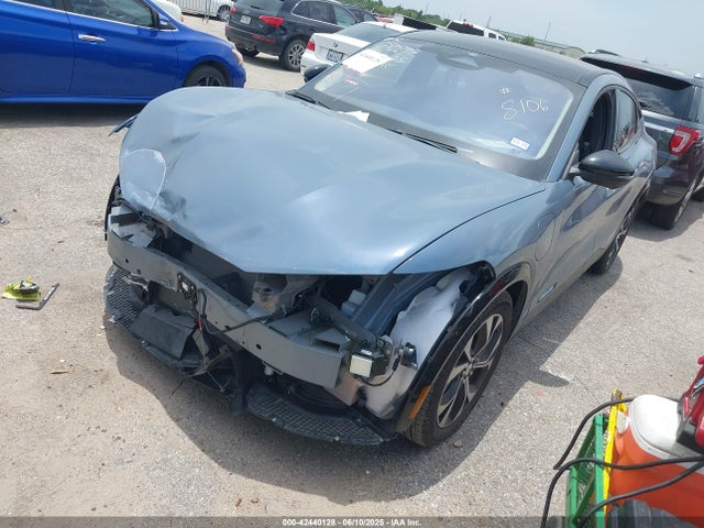 Ford 2023 2023 3FMTK3R79PMA88106 Image 2