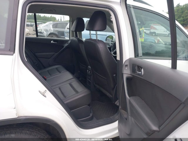 WVGBV7AX4HK002215 Volkswagen 2.0 tsi