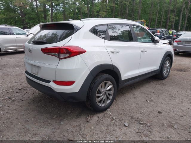 KM8J33A44GU246756 Hyundai TUCSON SE