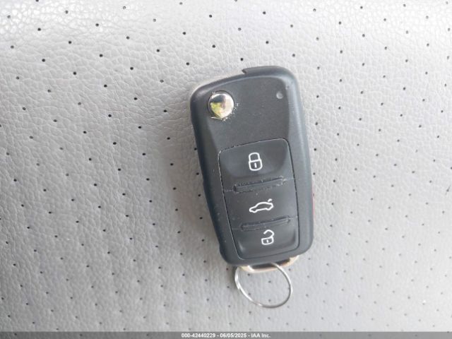 3VW637AJ4EM230594 Volkswagen Jetta