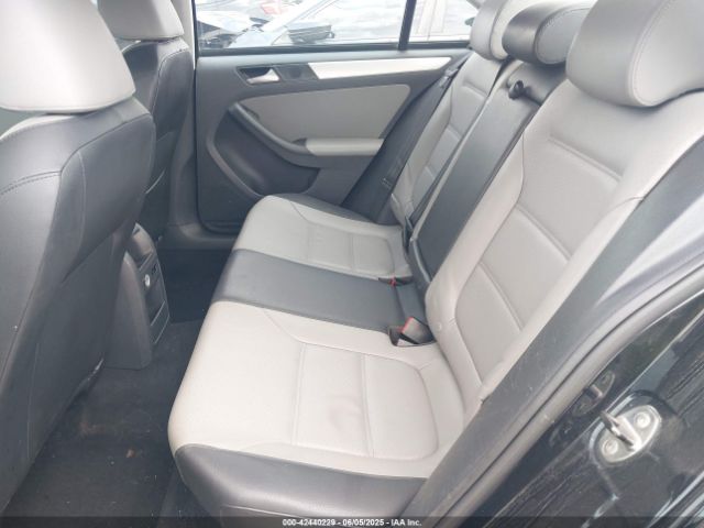 3VW637AJ4EM230594 Volkswagen Jetta